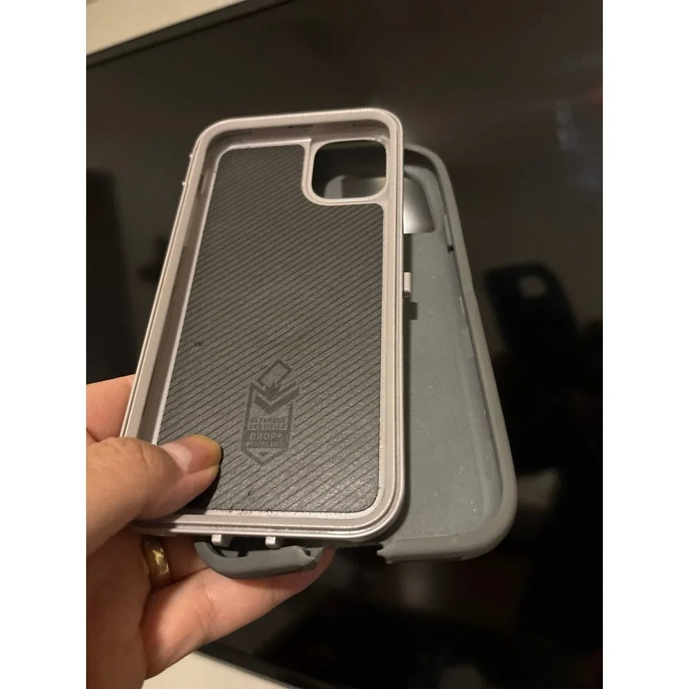 OtterBox pop defender series case for iPhone 11 Pro Max grey‎ used pre-owned